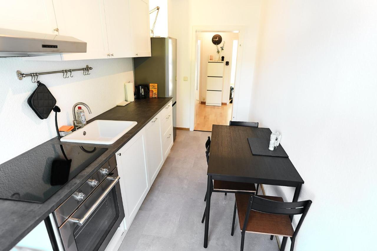 N2 Centrally Located 3-Room Apartment With Balcony Or Individual Rooms Karlsruhe Exterior foto